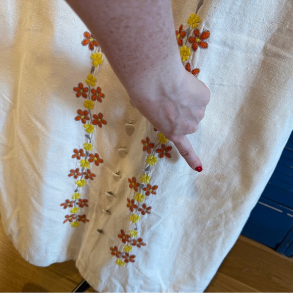 Vintage Mexican Cream Maxi Shift Dress with Floral Embroidery - Picture 4 of 7